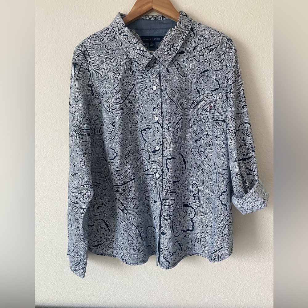 Tommy Hilfiger  Women’s White&Navy Paisley Long Sleeve Button Down Shirt Size XL